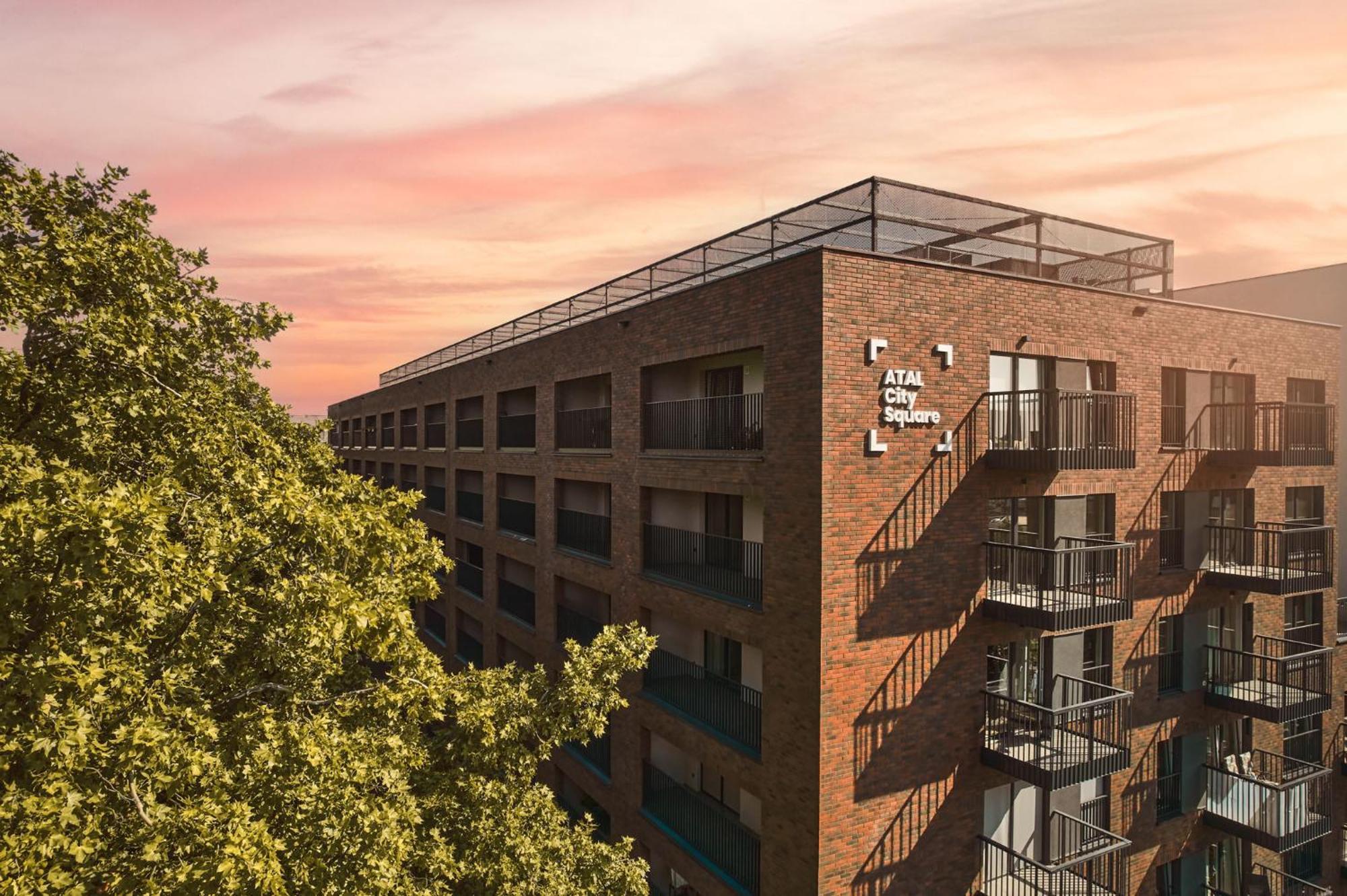 Symphony City Square Aparthotel ヴロツワフ エクステリア 写真