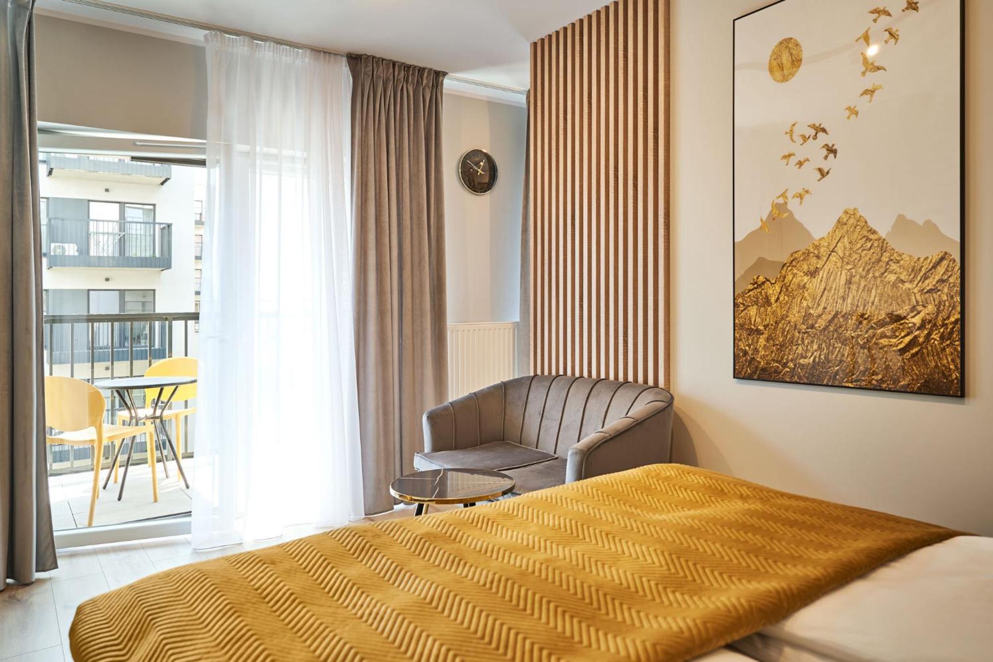 Symphony City Square Aparthotel ヴロツワフ エクステリア 写真